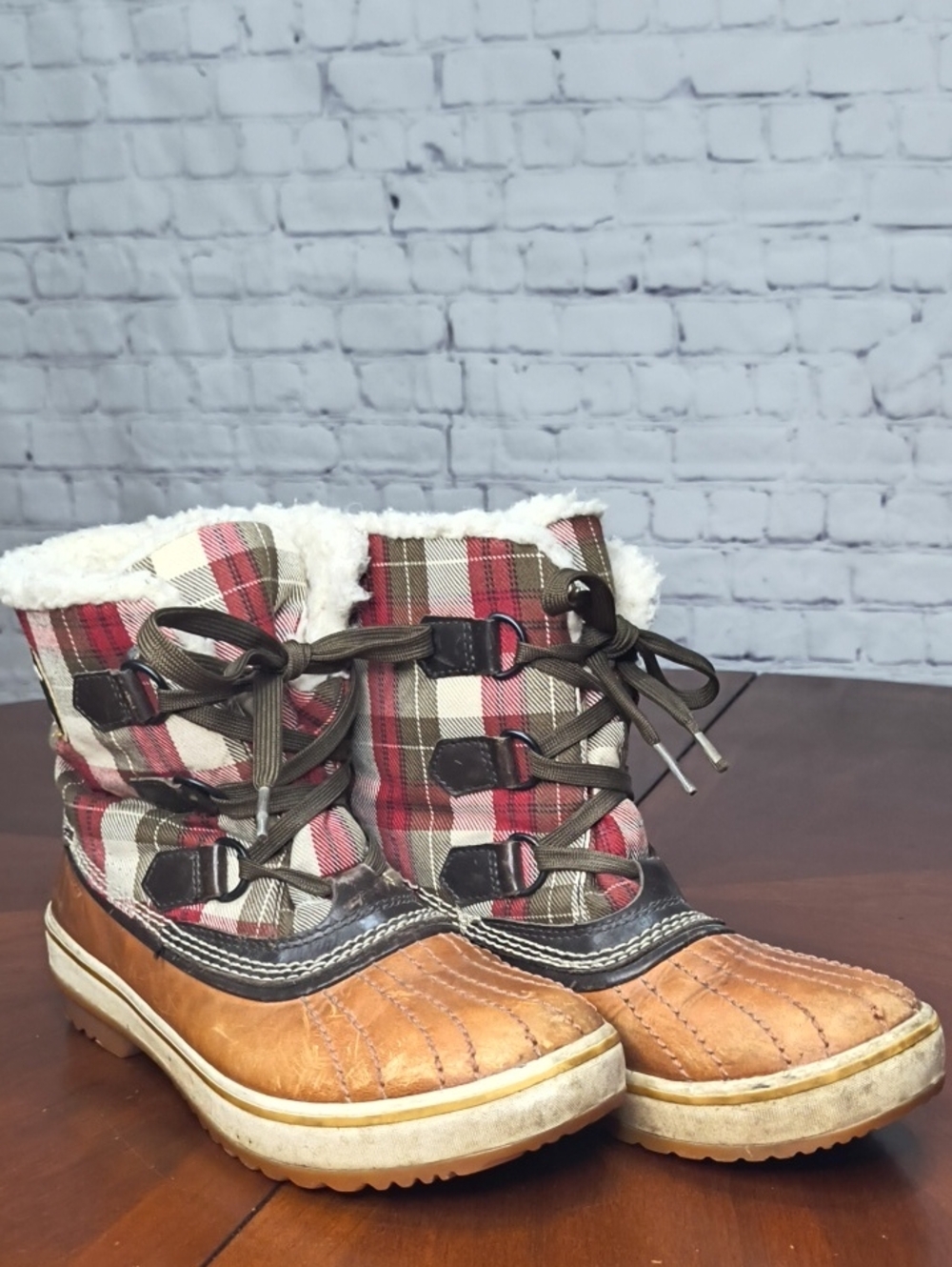 Sorel Womens Plaid Winter Lace-Up Boots in Red & Tan Size 6 AC